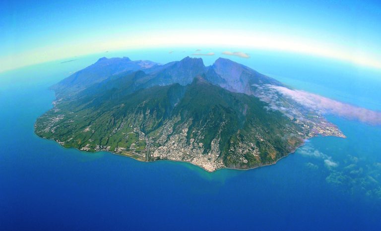 La réunion vue du ciel