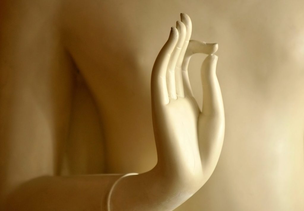Une main de bouddha